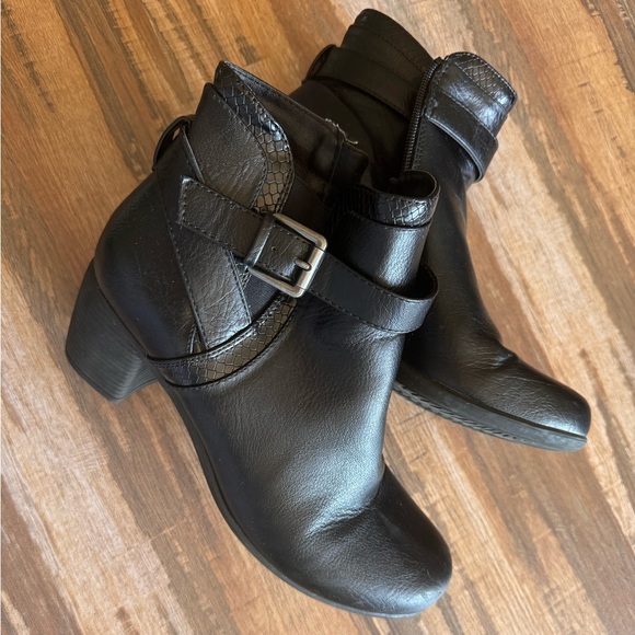 croft & barrow Shoes - Croft & Barrow Black Ankle Booties with Chunky Heel